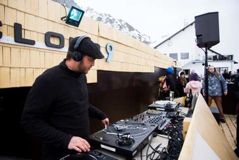 Cloud 9 Bar, Sonnenterasse Nordkette